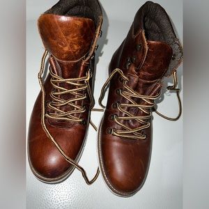 Men’s casual boot sz 12